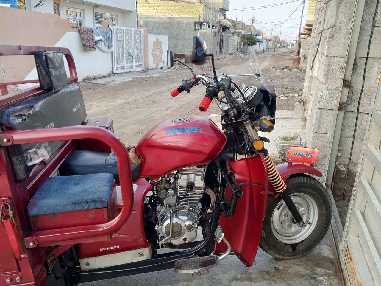 ستوته للبيع دايوان موديل 2020 اوراق كامله كمرك
كهربايات شغاله نكره سلف باتري جديد كيربوكس جديد  نظيفه مثل ماواضحه بل صوره خياس مابيهه... السعر 1.400وبيهه مجال للشراي. واسط العزيزيه 
***********
