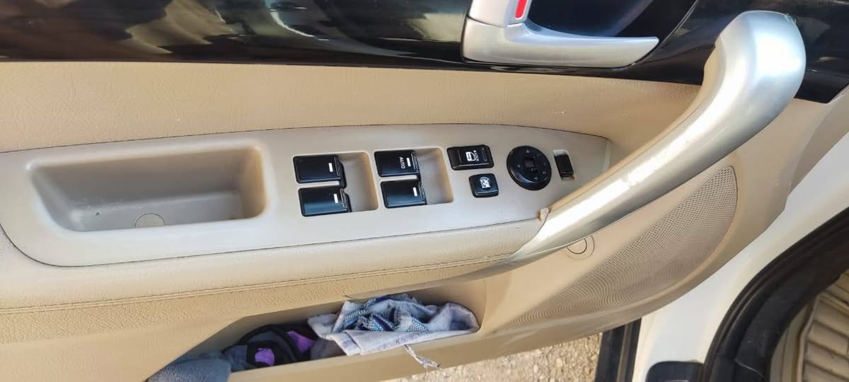 سورنتو ١٢وارد خليجي مكفول من الصبغ محرك ٢٤٠٠بيهة بارد فقط موضح بالسونار ٧راكب ٣قطع تبريد مري شفط اشاير بالمرايا تخم تاير جديد صدر جديد سيارة عليه ادامة كاملة سيارة بسمي مكاني بعقوبة سعر ١٤٥وبيهة مجال بسيط الاتصال على الرقم ***********
