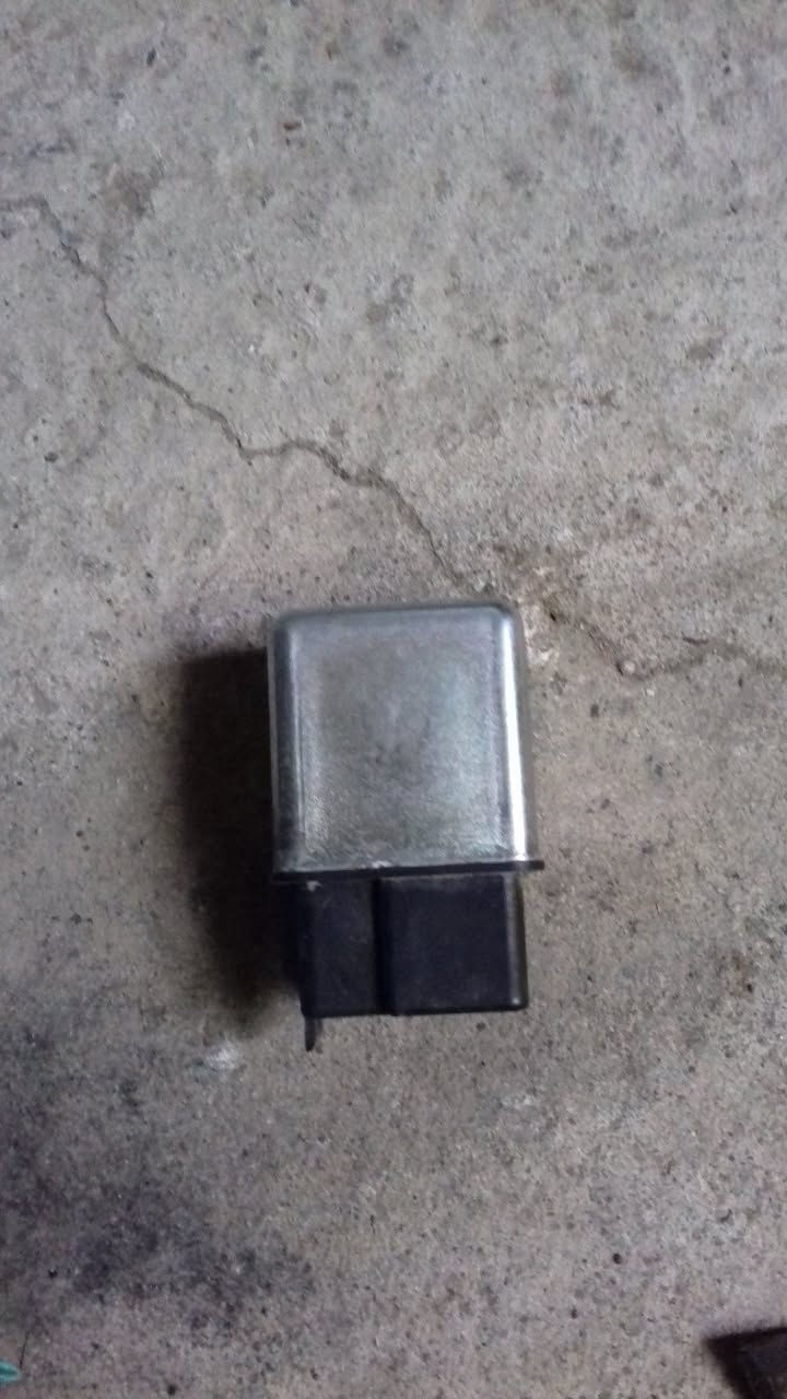 غراض دراجه بيكم نوزل مكاني الموصل

اكسنات نضيفه
كرنك
عقل
كتف شحن
كتوت
فيت بم كهربائي
نوزل
ويل خلف
فلاوين 
راديترات اثنين
صوندات
دينما وملفات 
كزوز بلادي اصلي


**إذا كنت صاحب هذا الإعلان وتريد حذفه لأي سبب، رجاءا أرسل رسالة إلى الدعم الفني**