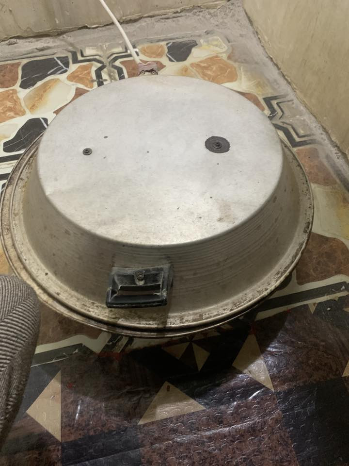 سلام عليكم اخوتي تنور كهربائي للبيع مكاني ذي قار المركز شهداء قيم واخد ***********
