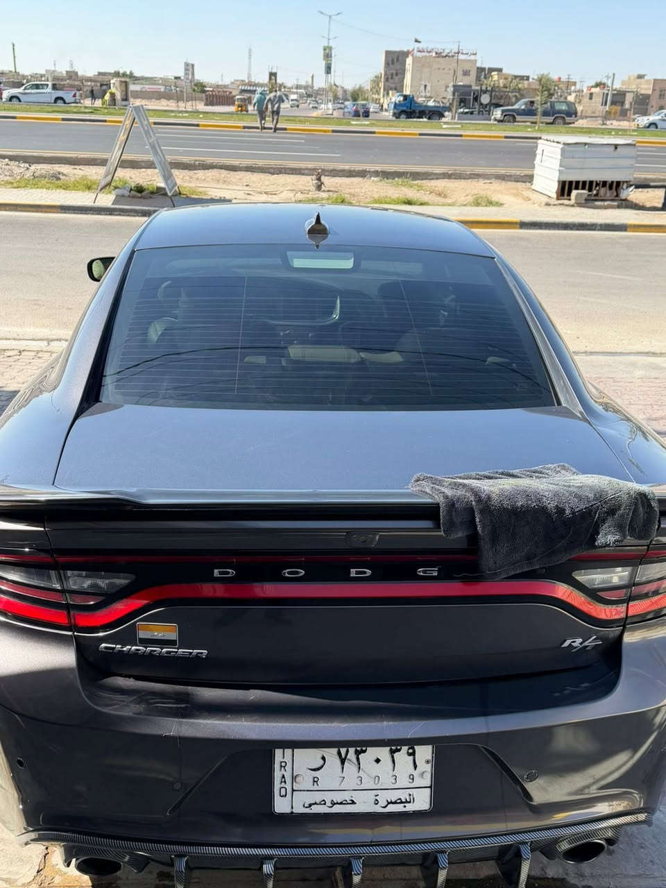 سلام عليكم للبيع🔥
𝟮𝟬𝟮𝟭 𝘿𝙊𝘿𝙂𝙀 𝘾𝙃𝘼𝙍𝙂𝙀 𝙍/𝙏
•وراد امريكي
 • حادثها مدكر الحلفي  تصلح ونرش ؏ كده حادثها موضح بل صور 
•مواصفات الـ R/Tمعروفه 
 •سوبر تراك
 •اكسل مفتوح
 •حساست خلفيه
•كشنات حضن 
•مكينه V8 5,700
•رقم بصره تحويل ثاني يوم 
•السعر /230
•مكان السياره بصرة حي العسكري

 0782 237 9707
