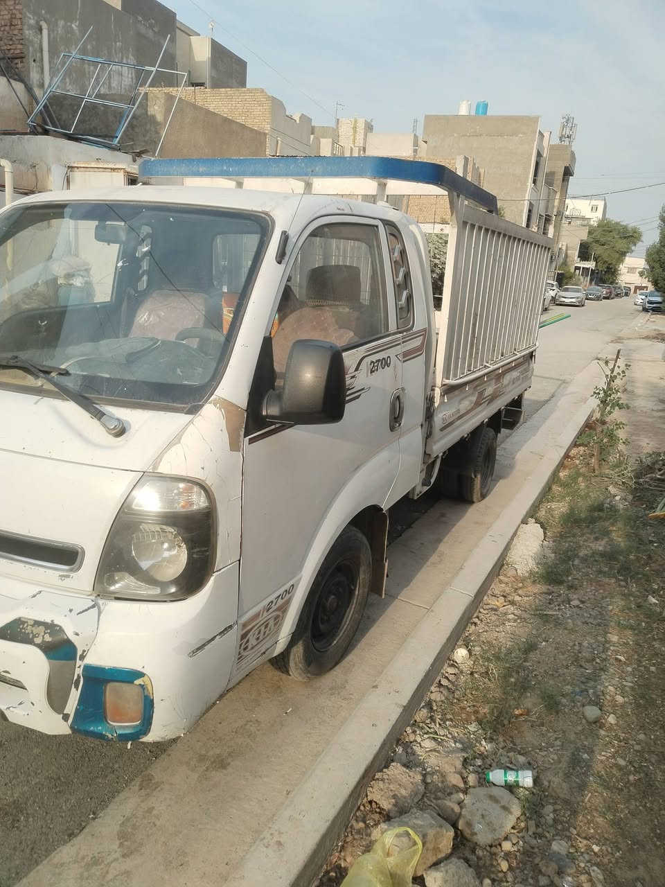 السلام عليكم ورحمة الله وبركاتة سياره حمل للبيع موديل 2015 سيارة حلوه ونضيفه سعر 105 وبيهه مجال للطيبين رقم الهاتف *********** عنوان ابو غريب حي المهندسين
