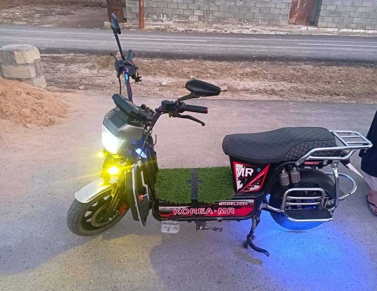 مكلف بنشر موطور شحن جبلي موديل 25 بطاريات عل فحص مكفول من كلشي السعر 700 وبي مجال اتصل ***********
