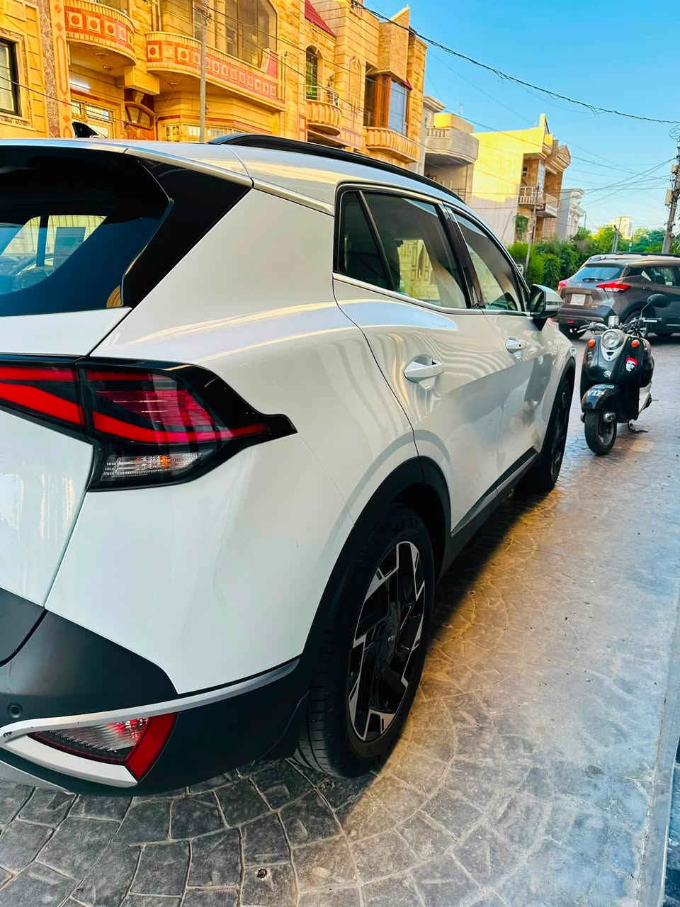 سبورتاج 2024 فول
ضمان نيم بعده بالضمان 
ماشي 19  الف بدون اي ضرر 
بانوراما - صندوق كهرباء 
شفتات سكان - رادار نقطة عمية 
كشنات كهرباء - ويل كب  19
كشنات سكان تدفية - حساسات امامي خلفي
مواصفاته معروفة الفول 
رقم اربيل - مكانه اربيل ✅
✅223 $  سيارة بدون بارد بدون صبغ بدون ضربة
*********** واتساب
