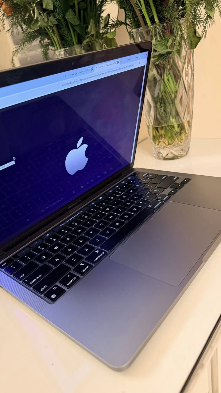 سلام عليكم
ماك بوك مواصفاتها مبينة بالصورة جديدة ما مستخدمة هواية استخدامي بسيط شخصي يوتيوب وكذا لا اكثر 

السعر قيم واخذ بدون متكسر بيها 

للاستفسار ***********
