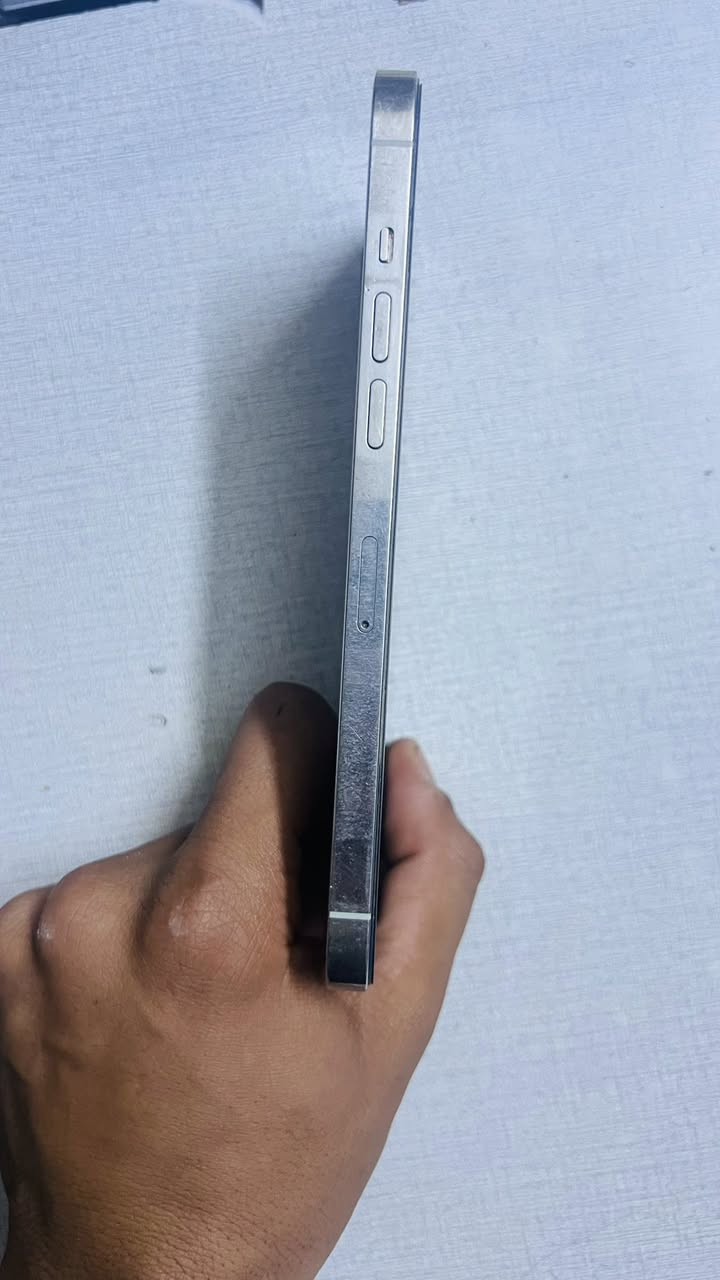 12 برو ماكس اخو الجديد ذاكره 256 بطاريه مرفوعه 100 بل شحن تنساه ولله والعدسه مال الكامره مبدله  تفصيخ اصليه الباقي كله وكاله فيس ايدي شغال سيم كارت النوع امريكي    السعر 450 بيه مجال الجهاز كدامك مو شراي لا تكسر بيه مكاني نجف عسكري كبل   رقمي ***********
