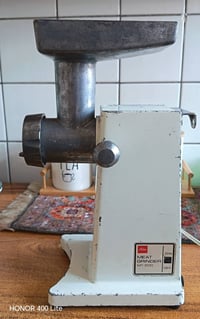 مثرامة • توشيبا • شغالة