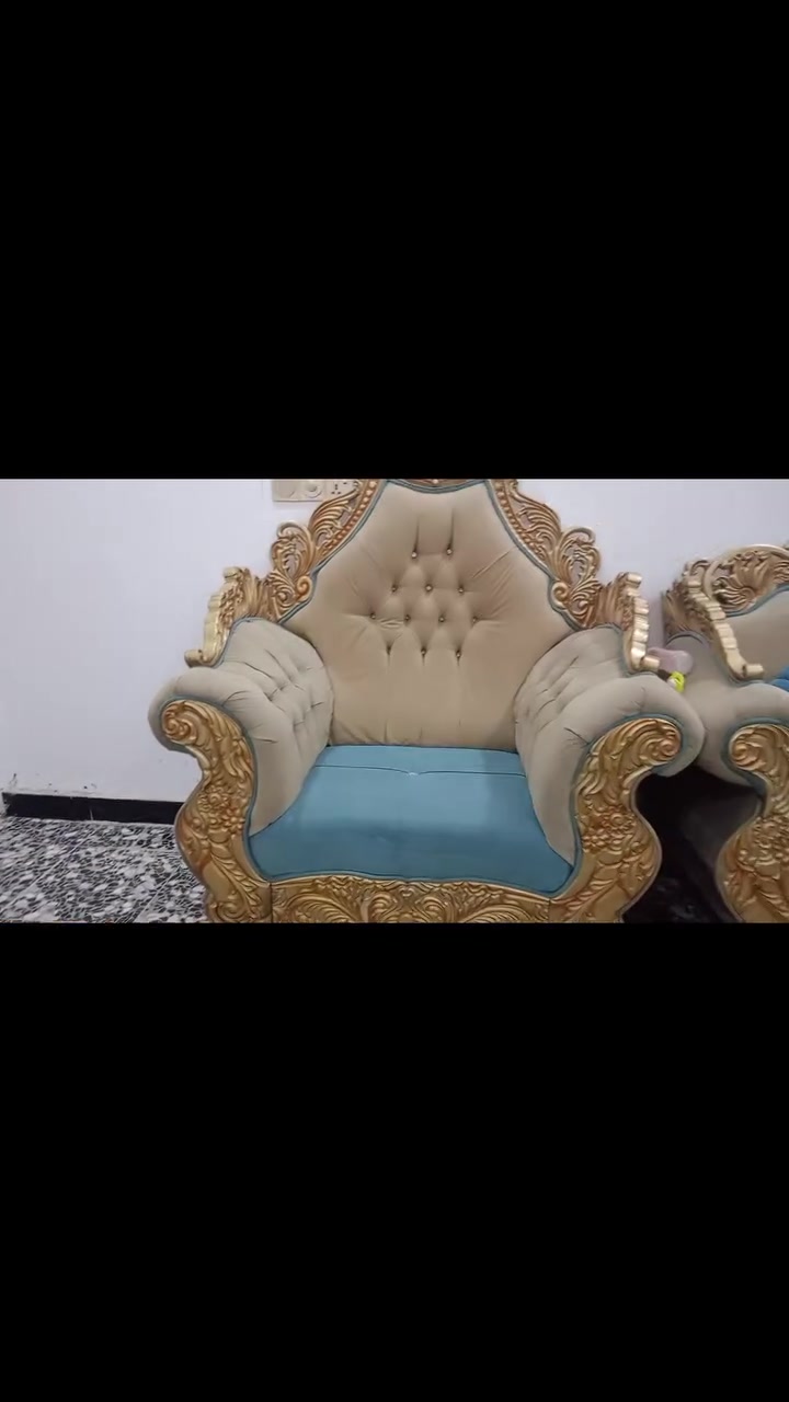 السلام عليكم تخم 10مقاعد مع كاونتر خشب ب ٥٠٠ اثنيناتهم وبيهن مجال بسيط بسبب الانتقال مستعجلين ع لبيعه . كربلاء الشبانات النزله مال سيد اسماعيل ***********
