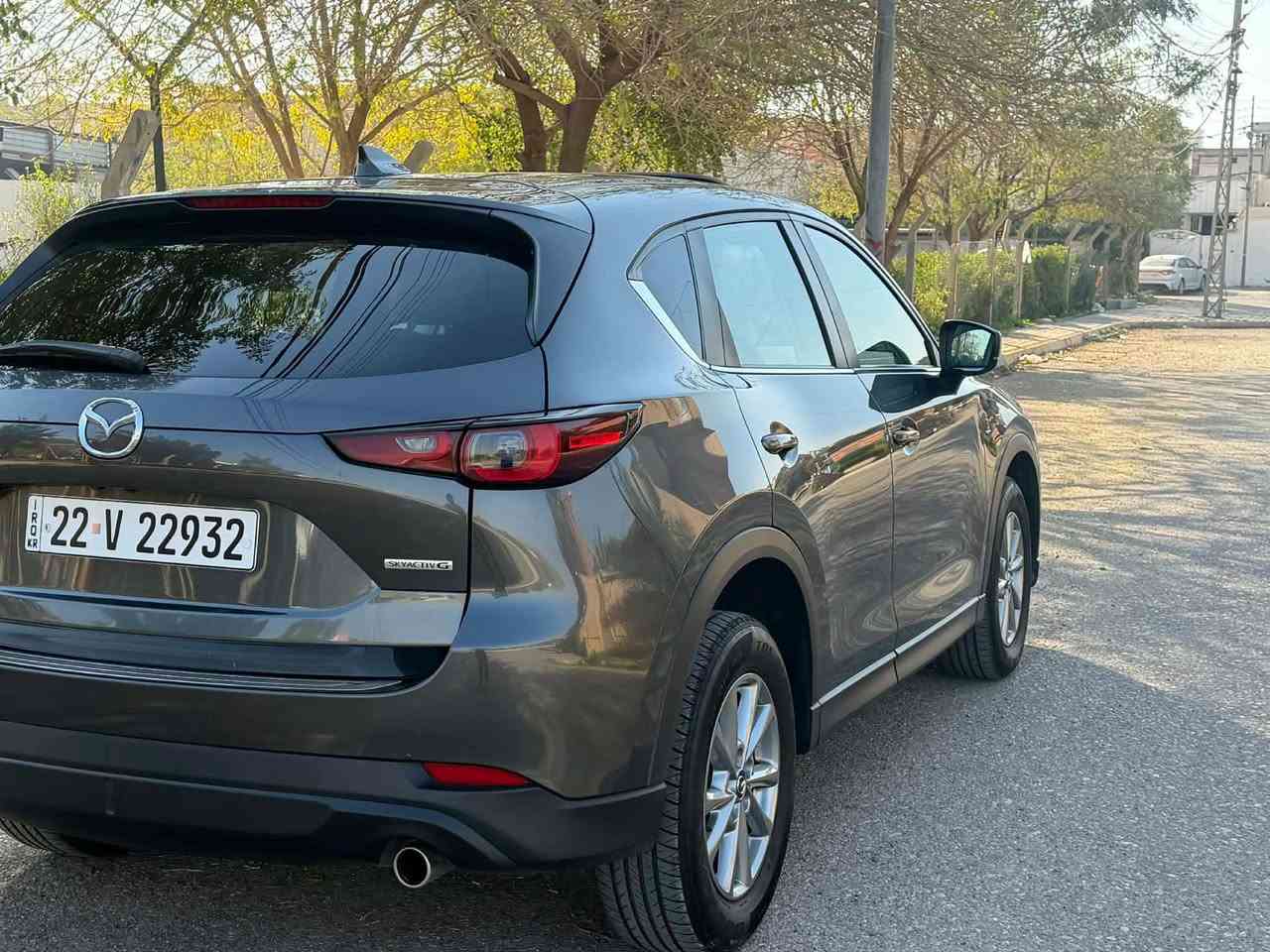 مازدا CX5

مواصفات : preferred

موديل 2023 

عدد المسافة : 52 ميل   

حجم محرك : 2.5L ( 4،سلندر) 

بدون ضرر : شرط كلين بدون طخه او تعديل 

او تكحيل او صبغ 

ايرباك برده طاك جهة السايق بسبب طخة التاير مالتها 

فتحة سقف 

دبل اكسل AWD 

بصمة ابواب 

بصمة تشغيل  

هاند بريك بصمة 

اوتو هولد : Auto Hold 

اوتو ستارت : Auto start 

اوتو ستوب : Auto stop 

رادار امامي ( نقاء عمياء) 

رادار خلفي ( تحذير من الاصطدام) 

تحكم ستيرن 

كشن كهربائي

تبريد مركزي 

لايتات ليد و عدسة زينون  

وبعد هوااي اكو مواصفات…

رقم أربيل ومكان السياره كركوك 

واتساب :0️⃣7️⃣7️⃣2️⃣6️⃣9️⃣6️⃣0️⃣6️⃣0️⃣7️⃣

سعر 173قفل
بس بيع بدون مراوسه
كلين تايتل بي بوياخ بي سارد
فول مواصفات
رقم الشاصي : jm3kebcm5p0114403 شربازهير, السليمانية


**إذا كنت صاحب هذا الإعلان وتريد حذفه لأي سبب، رجاءا أرسل رسالة إلى الدعم الفني**
