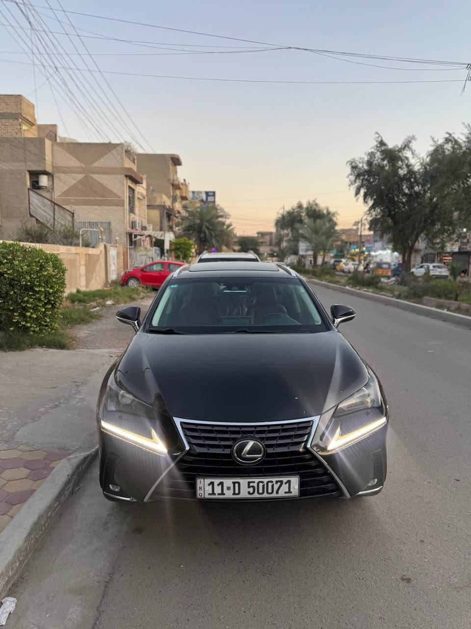 لكزز Nx موديل 2020 سياره جديده كلش 
مكفوله من ضربه وصبغ وتبديل كلش حلوه
كلين تايتل كفاله
فول مواصفات
بصمه فتحه
تبريد وتدفئه بلكراسي
كراسي كهرباء 
جلد احمر واسود 
ذاكره كشن 
صندوق كهرباء
رادار امامي وجاني 
محرك 2000 تيربو
سياره جاهزه وحلوه حيل 
سعرهة 235$ وبيهة مجال 
بيع او مراوس 
مكاني بغداد
*********** بغداد, العراق
