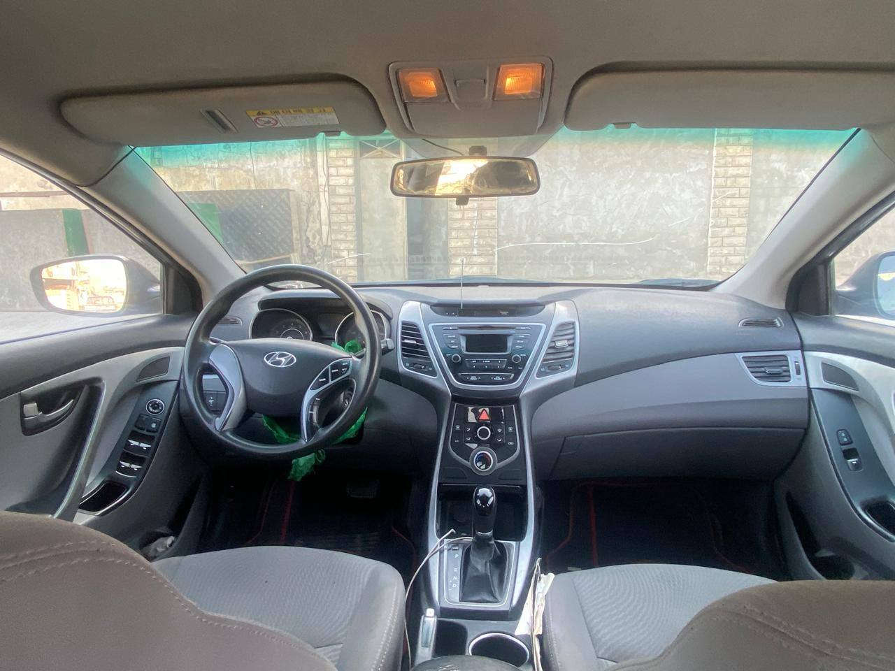 السلام عليكم النترا للبيع موديل 2016 وارد أمريكي مكفوله كفاله عامه السياره نص فول مكينه كير خير من الله رقم اربيل ماشيه 100الف العنوان بغداد للاستفسار ***********
