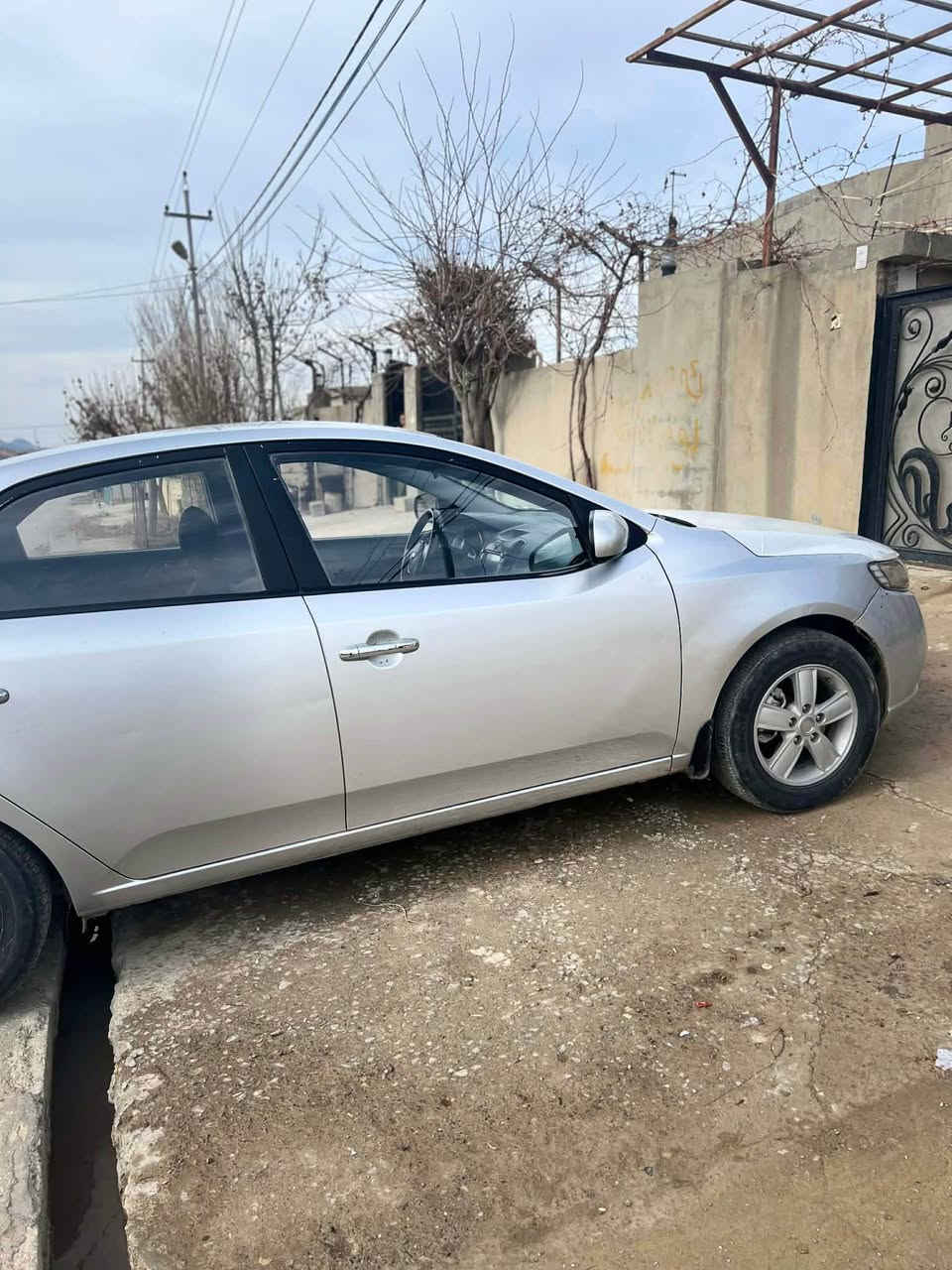 كيا سيراتو ٢٠١١ 
بونيد صبغ بدون دواخل
سنوي جديد
كير محرك تحويل بشرط
٩٠$

واتساب 
***********
کیا سیراتو ٢٠١١
بەس بۆنیتی بۆیاغە
سەنەوی نوێ
گیر و مەکینە و تحویل بەشەرت

٩٠$
واتساب
*********** أربيل, العراق
