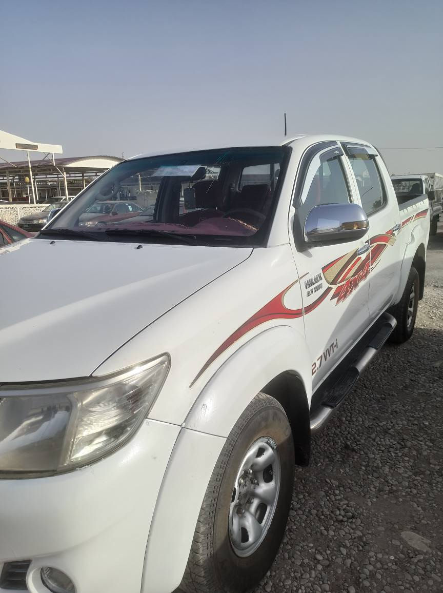 تۆیوتا مەرزیە 2013دەبل ئەکسل
بێ سبغ و بێ لێدان 
مەکینەی نەکراوەتەوە
سەنەوی بەسەرچوە
سعری 192 وەرەقە
*********** دهوك, العراق
