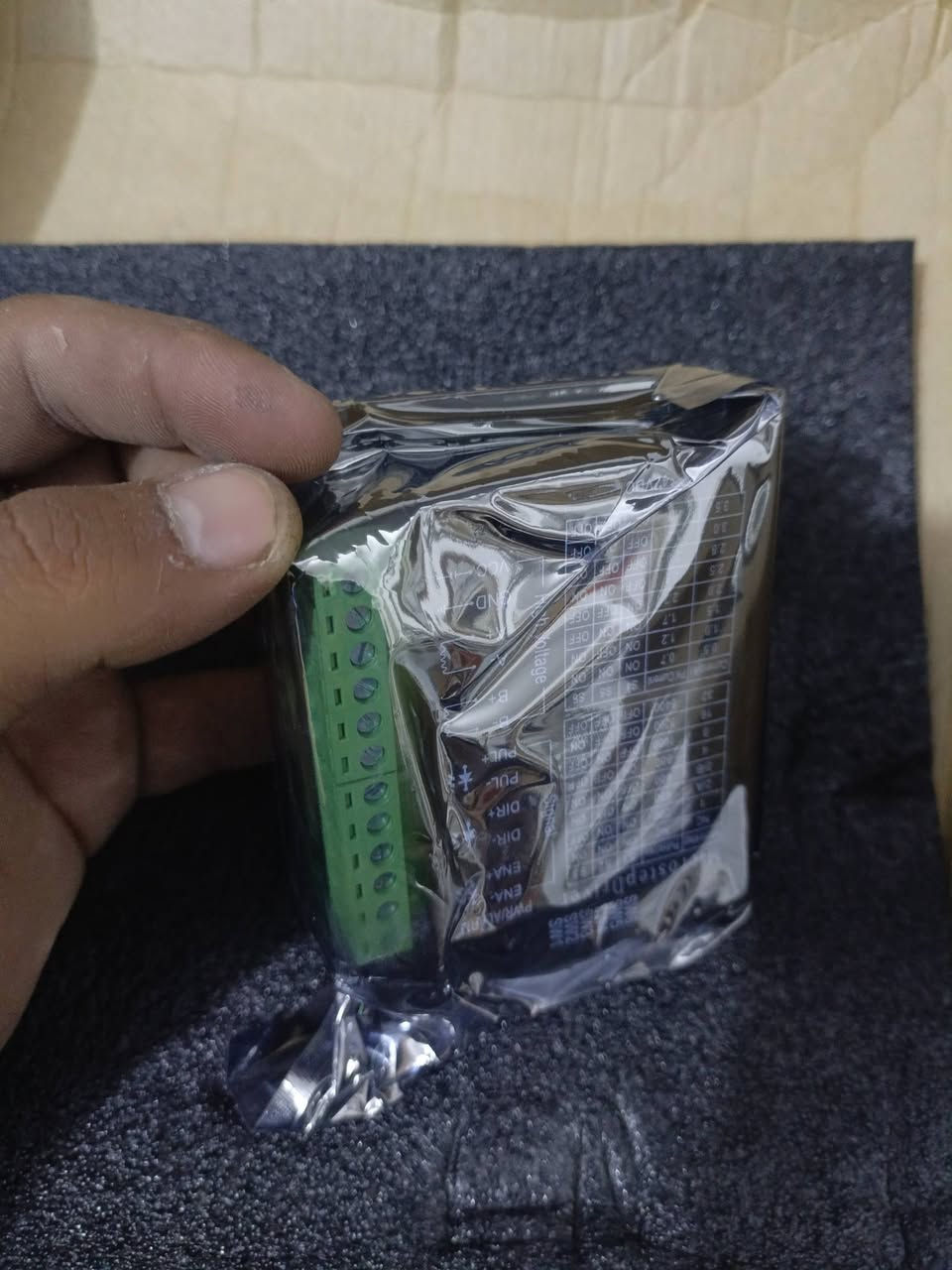 مال شنو ما ادري حط سعر بالعافيه عليك ***********
