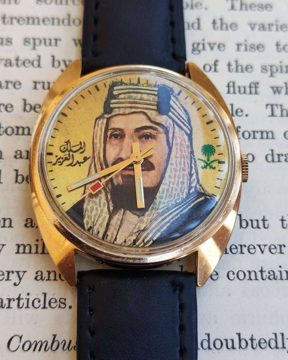 لهواه اقتناء النوادر ساعه يد تذكاريه تعمل بنظام الملو اليدوى صناعه سويسرى ظرف مذهب استيك جلد طبيعي


**إذا كنت صاحب هذا الإعلان وتريد حذفه لأي سبب، رجاءا أرسل رسالة إلى الدعم الفني**