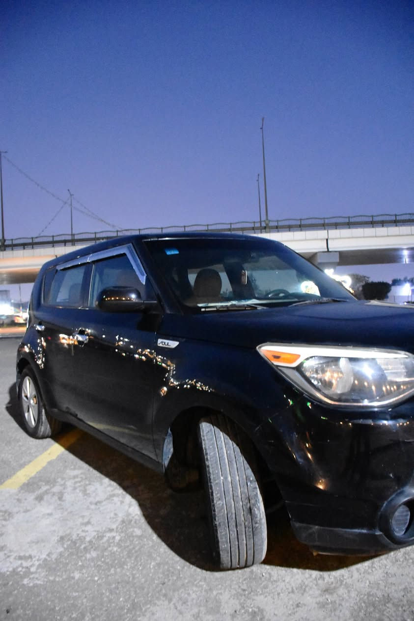 السلام عليكم كيه صول موديل 2015ماشيه125اوقابل للزياده السياره مال بيت حلوه ونضيفه مكينه 1600لاتنقيص ولا تبخير كير او مكينه كفاله حادثها 3قطع قفط بدون دواخل السياره جاهزه من كلشي حداديه جديده تبريد تدفئه مكاني كربلاء السعر99او بيها مجال كلش قليل حك الجيه اي استفسار اتصل عل رقم او اسف عل اطاله ***********
