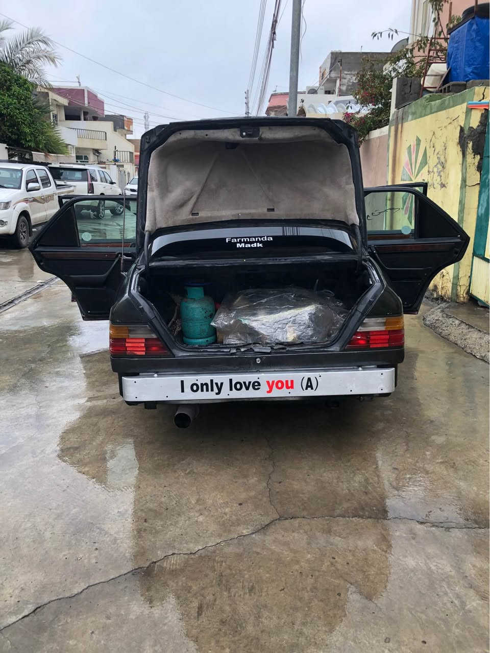 مارسيدز  كوپةي بو فروشتن مالي دوستةو بيعةيبةو حاسيبةو ئةوةلياتة بةشةرتي ئةوةليات كيرو مةكينةو ئةك سلي بةشةرتي فيتةر  هةركةسي حةزي ليبو لةخزمةتيام  *********** Singapore
