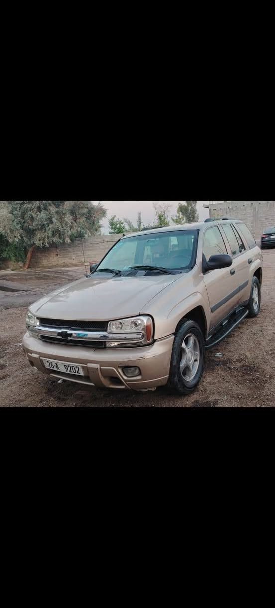 سلام عليكم
سياره بلايزر
موديل 2005. محرك 5200
كير ومكينه على البلاد
داخل عسلي مدوشمه كلش حلوه
تبريد ثلج وتدفئه
شرط فحص السونار
تخم تاير
سياره بسمي رقم انكليزي هزه جديده
سنويه جديده 2028 رقم صلاح الدين
ماكو اي غرامات عنوان سياره ديالى بعقوبه 
سعر 95وبيه مجال 
للتواصل  ***********
