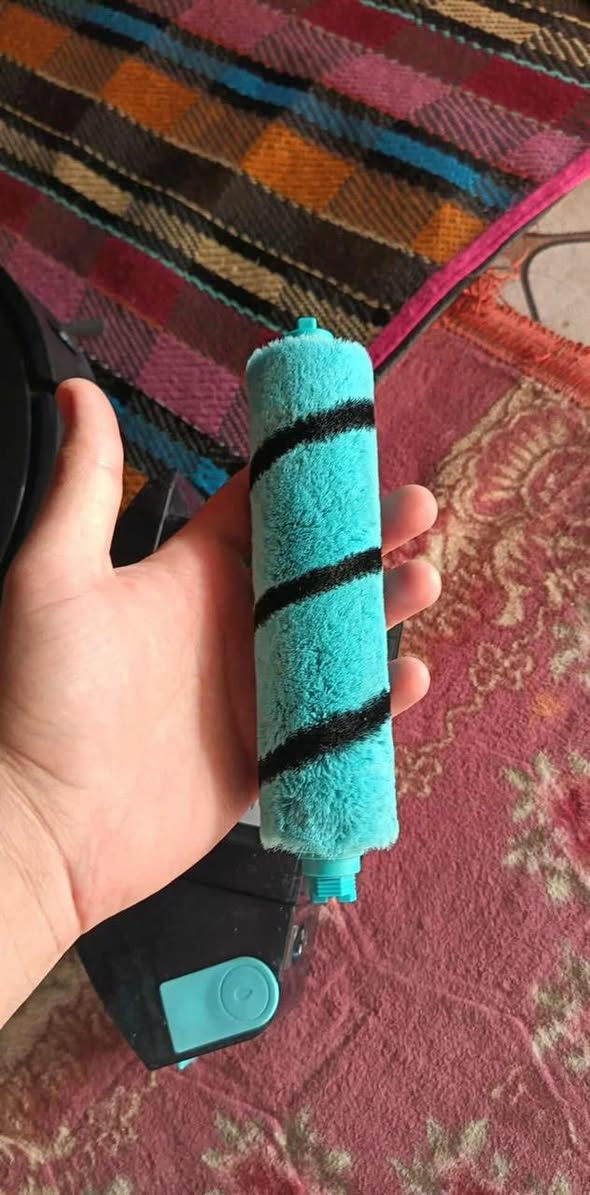 روبورت ماركه اصليه مستعمله حجمها كبير هيه تشحن نفسها ال 150 الف قفل للعلم سعر الجديده مالتها 700 الف مكاني بغداد ***********
