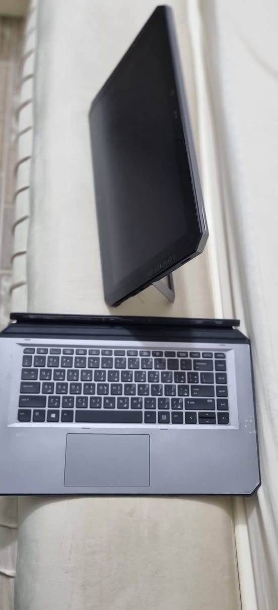 السلام عليكم ورحمة الله وبركاتة 
HP ZBook X2 G4 
512G
windows 10 pro 64

المعالج - intel فئة U ، نوعه Cori7
 شاشة 4K  Touch ، تنفصل تصير ايباد

السعر 500,000 قفل

للتواصل واتساب :- ***********
