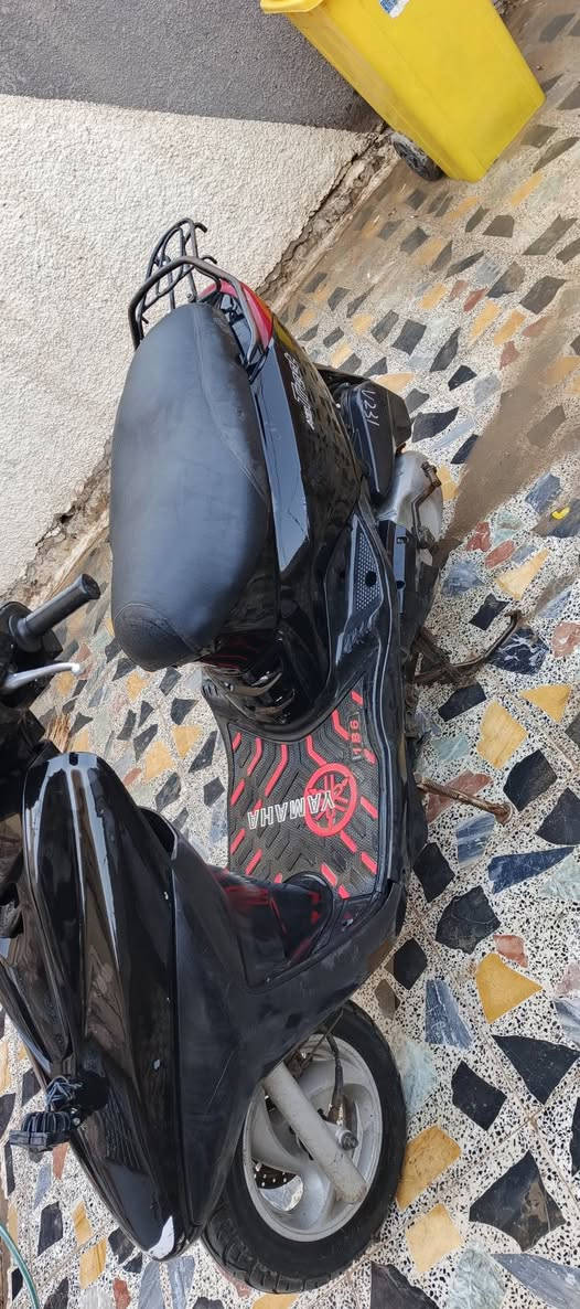 سلام عليكم دراجه اكزز نوزل
دراجه انضف من الصور بهواي 
مكينه جديده بل جيس 
اكسل كلجات كلهن نضيفات وبلاديات 
مكينه بب جيس 
دهن كله موتر 
مكان بغداد بوب الشام يم القوس 
السعر 900وبيهه مجال قليل 
رقم ***********
