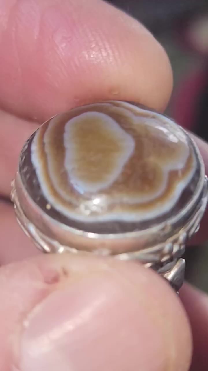 خاتم جزع بقري مصوره قلب واضح قديم جدا للبيع سعر خاتم ١٠٠ الف يوجد توصيل كافه محافظات


**إذا كنت صاحب هذا الإعلان وتريد حذفه لأي سبب، رجاءا أرسل رسالة إلى الدعم الفني**