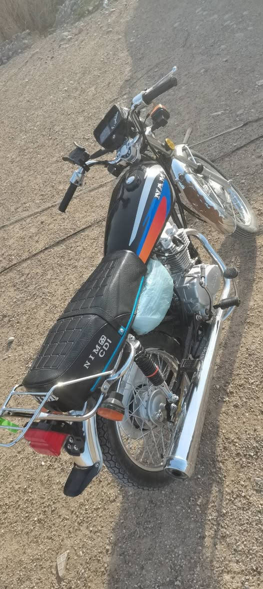 سلامم عليكم دراجه نامه للبيع
دراجه مال رمبه صاࢪلهة 3اشهر من نازله بليته اوࢪاق ومكاتبه ونضافه تخبل ماشيه 3الف حقيقي مابيهة ايي نقص مكانه ديالى شهربان لسعࢪ 775وبيه مجال لطيبين للتواصل. 0776378149


**إذا كنت صاحب هذا الإعلان وتريد حذفه لأي سبب، رجاءا أرسل رسالة إلى الدعم الفني**