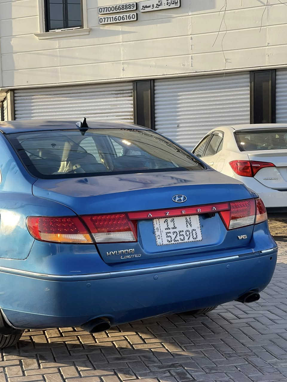 السلام عليكم
ازيرا ٢٠٠٨ خليجي 
صبغ عام تغيير لون وبيها تبديل قطع 
مكينه ٣٣٠٠ مكفوله 
كير مكفول 
تبريد شغال ثلاجة 
غرفتها نظيفة جدا ومدوشمه جديد 
تخم تاير نظيف 
ادامة كامله لغرفه الاحتراق 
كهربائياتها كلها شغاله 
صدر امامي وخلفي نظيف 
السياره باسمنه وشرط التحويل 
السعر ٧٥ وبيها مجال 
مكان السياره الشعب 
للاستفسار ***********
