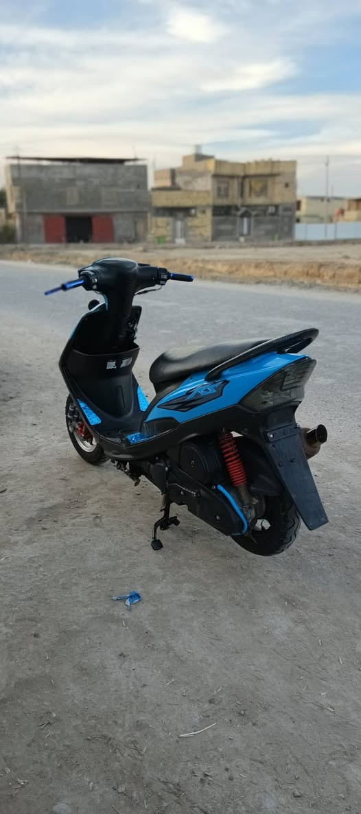 السلام عليكم ماكس عدله لبيع مفتوحه
مابيه كل نقص شغاله من طول لطول دراجه نضيف عنوان قضاء المدينه بشارع البطاقه الوطنيه
هاتف ***********
