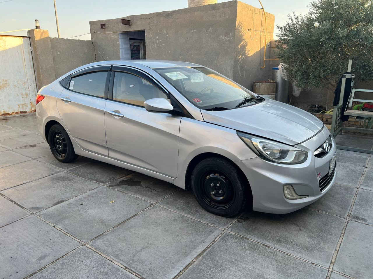 اكسنت موديل 13 مكفوله ماعدا قطعتين صبغ بدون ظربه شرط سياره نظيفه جدا استخدام شخصي محرك 1600دوش مرغوب مكينه وكير شرط مامفتوحات سياره جاهزه سياره دواخل ع وضع الشركه ذي قار ناصريه بيع مستعجل جو السوك ***********
