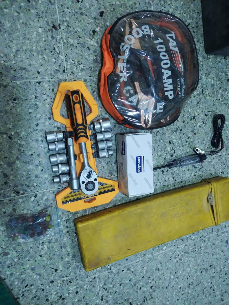 سلام عليكم
غراض سياره شرط مامستعمل كل صوره موجد سعرها للاتصال ***********
