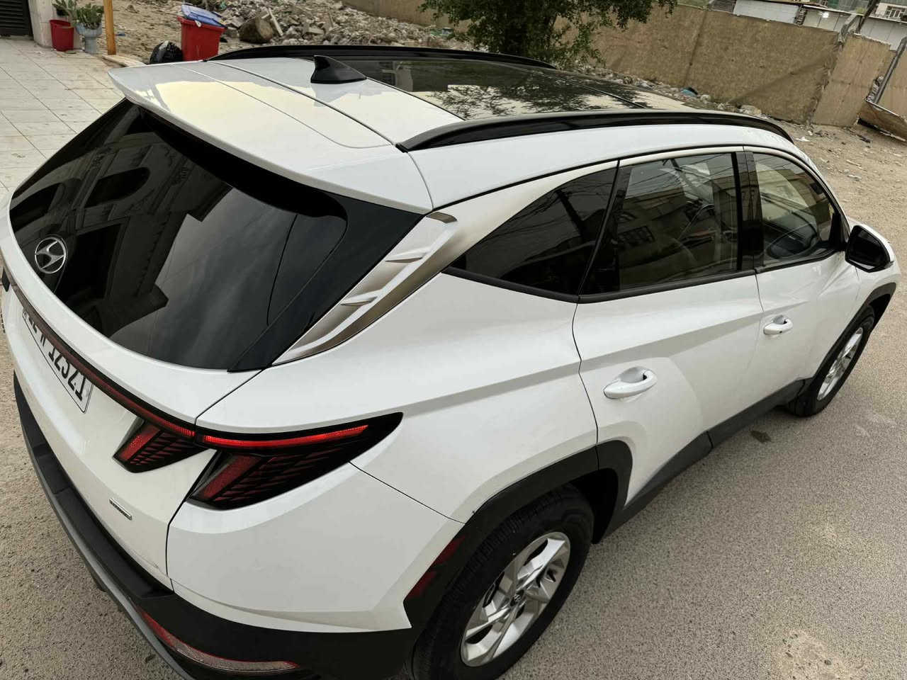 للبيع فقط توسان  موديل 2022  فول مواصفات 1/1 وارد امريكي السعر  غير قابل للنقاش
( 173 وقفل ومن الاخير ) المشتري الجاد يتصل على الرقم *********** او *********** وتساب 
رقم اربيل  السنويه باسمي تويل مباشر مني للمشتري 
صبغ بنيد وجملغين تبديل بدون دواخل وبدون شاصي بشرط ايرباك برده  طاك كله على  وبيها بارد مكانات متفرقه والجملغات البلادي عندي موجوده بالبيت 
مواصفات ( H TRAC )مكينه 2500 
حجر البيئه  مملعوب بيه بدون اي ضرر داخلي  2500 مكينه

بانراما 

كشنات جلد كهرباء

تدفئه كشنات + تدفئه ستيرن 

شحن مبايل واير ليس

فور ويل 4x4 

رادار امامي خلفي جانبي

اشاير مري 

نقاط عمياء 

سونار خلفي 

مانع تصادم امامي خلفي

شاشة مع كامرا خلفيه دواره

اوتو هولد + اطفاء ذاتي

انضمة قيادة درايف مود 

مانع انزلاق 

بصمة تشغيل

البوب بصمة

تشغيل عن بعد 

سايد بريك بصمة

شاشة اعطال 

تبريد قطعتين  تحكم لمس 

منافذ شحن خلفيه امامية

بك بلايت لد 

لد امامي نهاري

لايت زينون عالي ناصي  ثلجي

البجم كله لد 

فول مواصفات ١/١ 

السعر  173 قفل من الاخير 

بغداد الغزاليه  أتصال 
*********** بدون وتس اب 
و *********** وتس اب فقط
