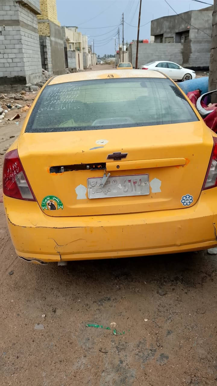 سلام عليكم
وبتره مديل     2006

سعر 25 
مكان بصره جزيره
جابر ***********
