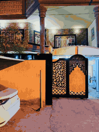 يا الله. السلام عليكم 

بيت طابو صرف بمساحة 200م. بمنطقة محيزم 4 يبعد عن شارع 80 فقط 120م. وعرض الشارع 15م. 

تفاصيل البيت كاملة داخل الصور والفيديو. للاستفسار والتفاصيل اكثر الاتصال /***********.
