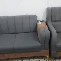 تخم للبيع 10 مقاعد نظيف جداً بدون ضرر بغداد المنصور سعره مناسب 300 077...