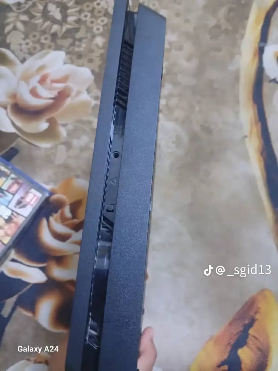 نضيف ذاكره 500نضام 12بوينت 50ويا قرص جي تي اي وملحقاته ***********
