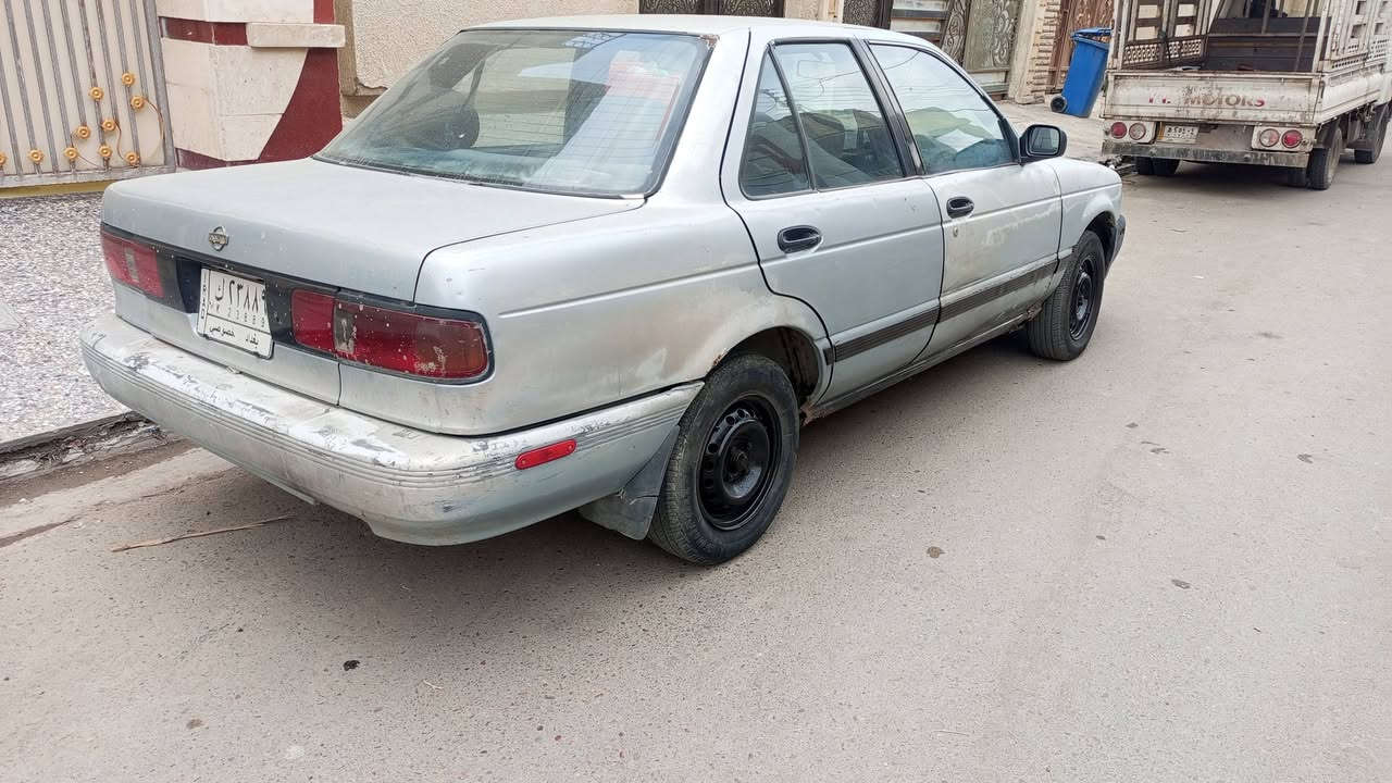 سني ياباني  محرك قبق اسود 1800وكير اوتو وتبريدو تدفئة كله مكفول السعر 32 مكان بغداد الرسالة ***********
