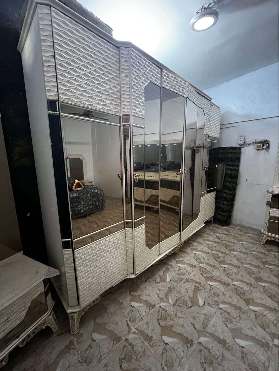 السلام عليكم غرفه تركيه للبيع المكان حي الجهاد 
السعر 200 
للاستفسار *********** بغداد, العراق
