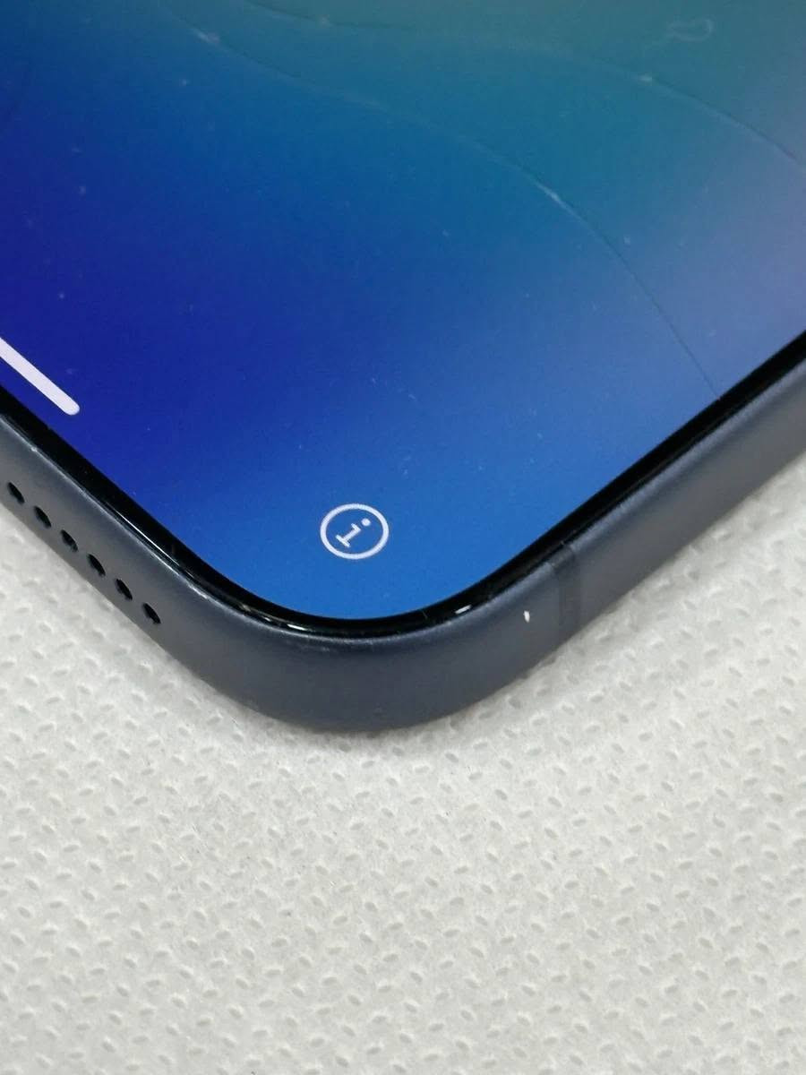 📱 iPhone 17 Pro Max للبيع

🔹 السعة: 256GB
🔹 اللون: أزرق تيتانيوم
🔹 نسخة أمريكية
🔹 صحة البطارية: 100%
🔹 عدد دورات الشحن: 13 فقط
🔹 ضمان Apple ساري حتى 02/11/2026

الجهاز يعمل بكفاءة ممتازة وجميع الوظائف تعمل بشكل طبيعي.

يوجد كسر في الزاوية السفلية اليسرى من الشاشة مع بقعة حبر صغيرة، واللمس والألوان والسطوع تعمل بشكل طبيعي والجهاز جاهز للاستخدام المباشر.

الظهر وعدسات الكاميرا بحالة ممتازة، مع آثار استخدام خفيفة جداً على الحواف.

❌ بدون كرتون

💰 السعر: 1,425,000 قفل بدون عملة بغداد, العراق


**إذا كنت صاحب هذا الإعلان وتريد حذفه لأي سبب، رجاءا أرسل رسالة إلى الدعم الفني**