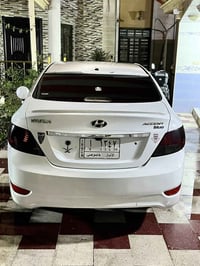 اكسنت • ٢٠١٢ • باب ورا مبدل