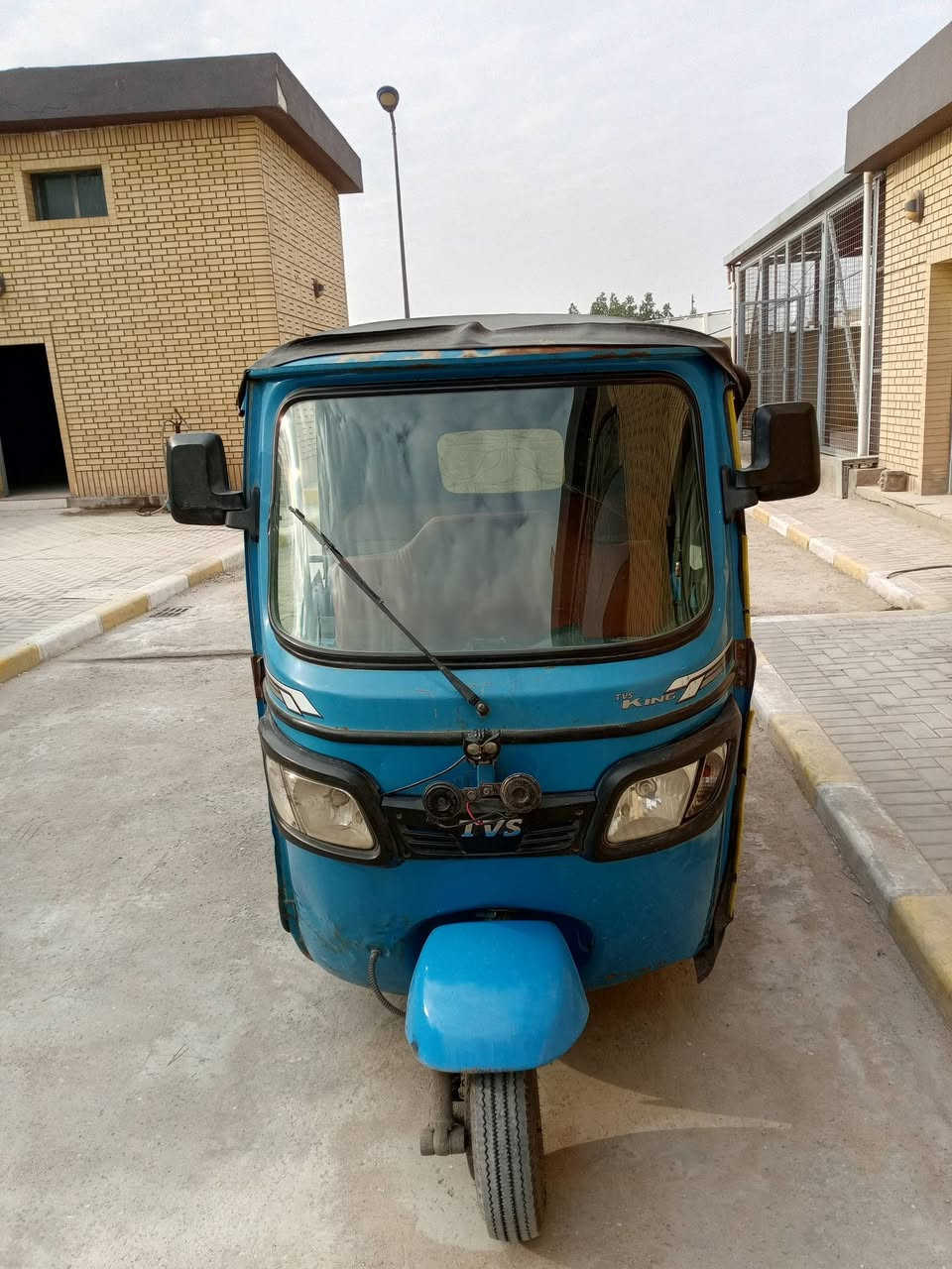 تكتك مديل 21 ضايعه اوراقه محركه مكفول  شاده 24 شهر 8 مامفتوح السعر 3 مليون ...***********
