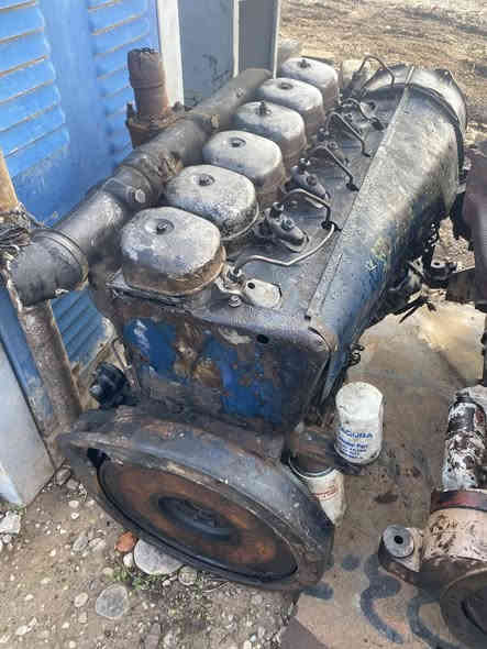 اسلام عليكم محركات دويز ٦ بستم عدد ٢ واحد شغال. وثاني متروك مكان ديالى سعر مناسب   ‭٠٧٨٢ ٤٩٢ ٧٠٣٦‬
