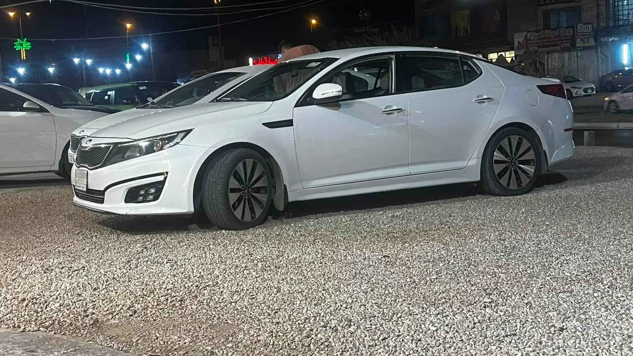 السلام عليكم 
كيا اوبتما
موديل ٢٠١٥ 
رقم كربلاء سنويه ل٢٠٢٧ 
امريكيه قطعتين بدون شواصي بدون لغود 
مكينه ٢٤٠٠ GDI
مكاني كربلاء *********** واتس اب 
السعر ١١٠ وبيه مجال قليل
