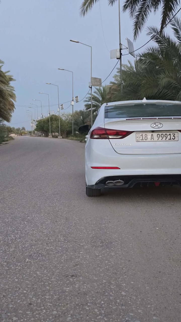 السلام عليكم النترا موديل ٢٠١٨ نص فول بسمي رقم نكليزي تبريد حداديه تخم تاير  تدفئة تبريد بيها قطعتين  من امريكا وبيها صبغات بصيطه والباقي كفاله كامله من كل نواحي وبالخير ع الياخذها مال جناي سياره كلش حلوه ونضيفه ماعايزه برغي مكاني بالحلة المعيميره قرب البوابه السعر ١١٠ وبيها مجال بسيط
 للاستفسار اكثر  تصال ع الرقم 
 ***********
