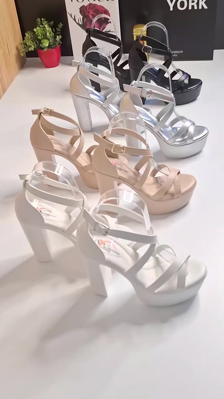 الاناقة والشياكة فقط يم مس اربيل

توفر لدينا حذاء فلوريتان طبي الوزن صفر

الارتفاع 12

القياسات 36.37.38.39.

تتوفر خدمة توصيل كافة محافظات العراق

للحجز السريع واتس اب ***********
