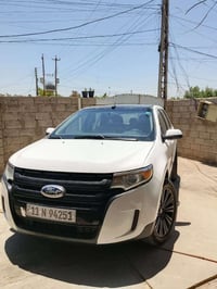 شباب فورد 2013 بها ثلاث قطع وباقي السياره صبغ حزام سياره خيره من الله ...