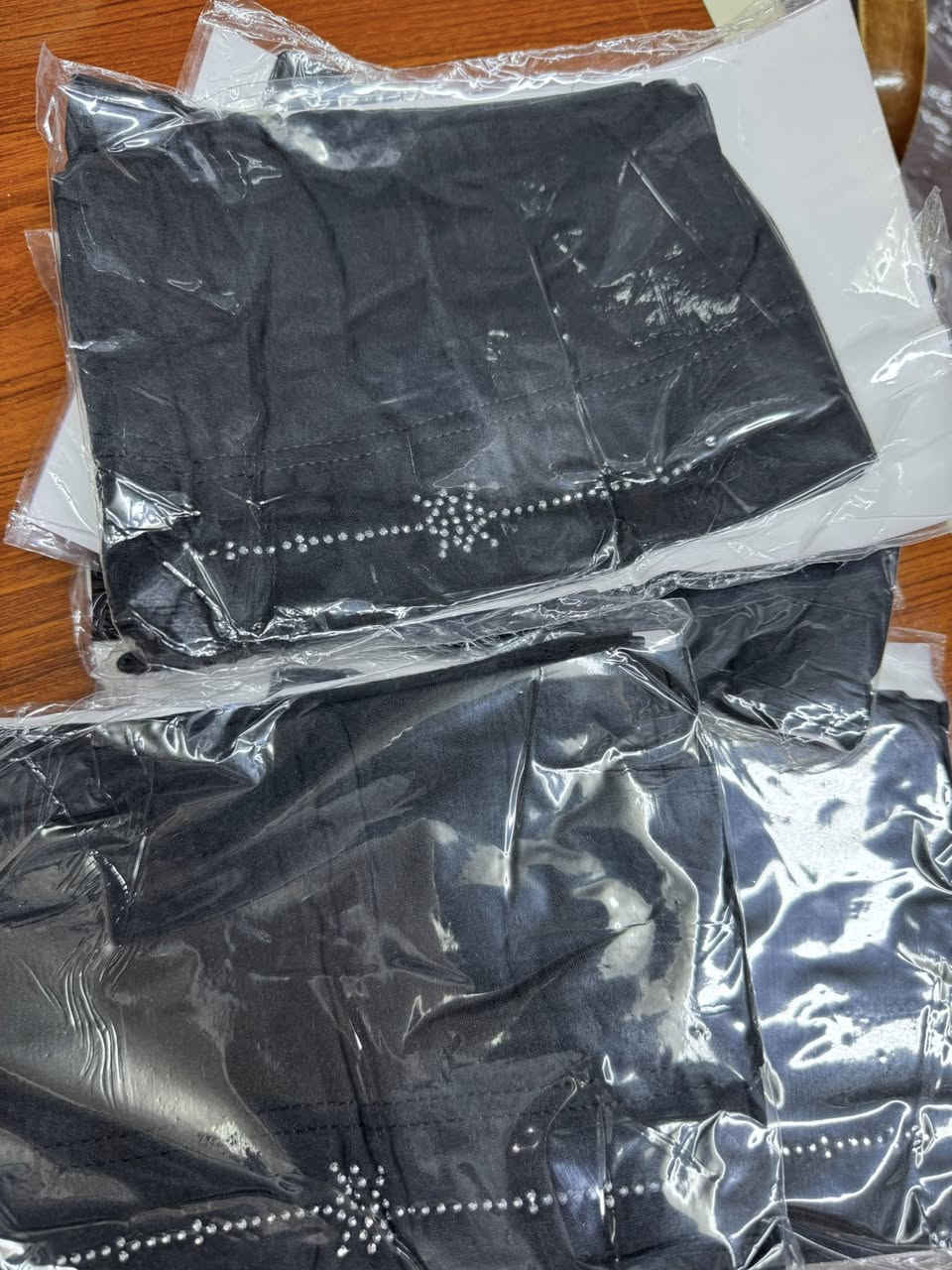 يا الله 
حجاب اميره فانيله ابو ستراس متوفر اسود واللوان


**إذا كنت صاحب هذا الإعلان وتريد حذفه لأي سبب، رجاءا أرسل رسالة إلى الدعم الفني**