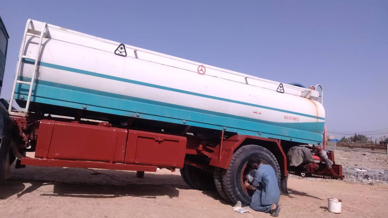 سلام عليكم تانكي البيع البي حديد اسود جاهز للعمل 4مليم سعه 14 الف العنوان النجف  ناحية الرضويه سعر 4ملايين بي مجال رقمي ***********
