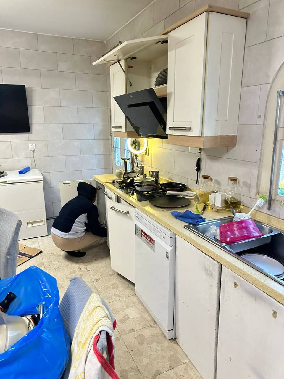 كاونتر ٩ أمتار تزگام كلة مرمر ب٨٠٠ وبي مجال


**إذا كنت صاحب هذا الإعلان وتريد حذفه لأي سبب، رجاءا أرسل رسالة إلى الدعم الفني**