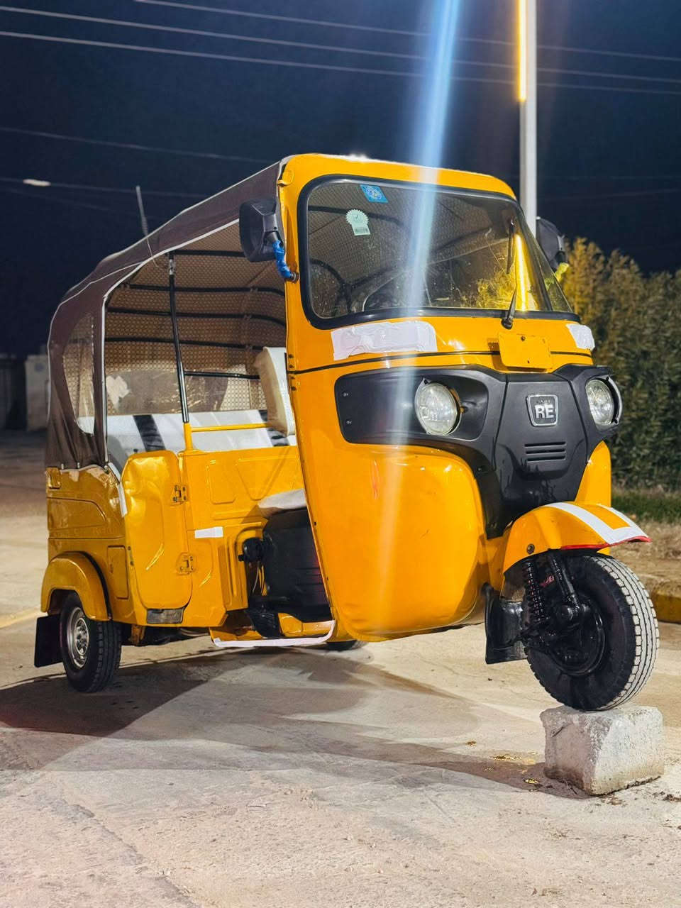 تكتك للبيع 22شهر 11رقم بصره انكليزي تحويل ثاني يوم كفاله عامه فقط دوس معمره مكان ناصريه السعر 8وبيه مجال الاستفسار ***********
